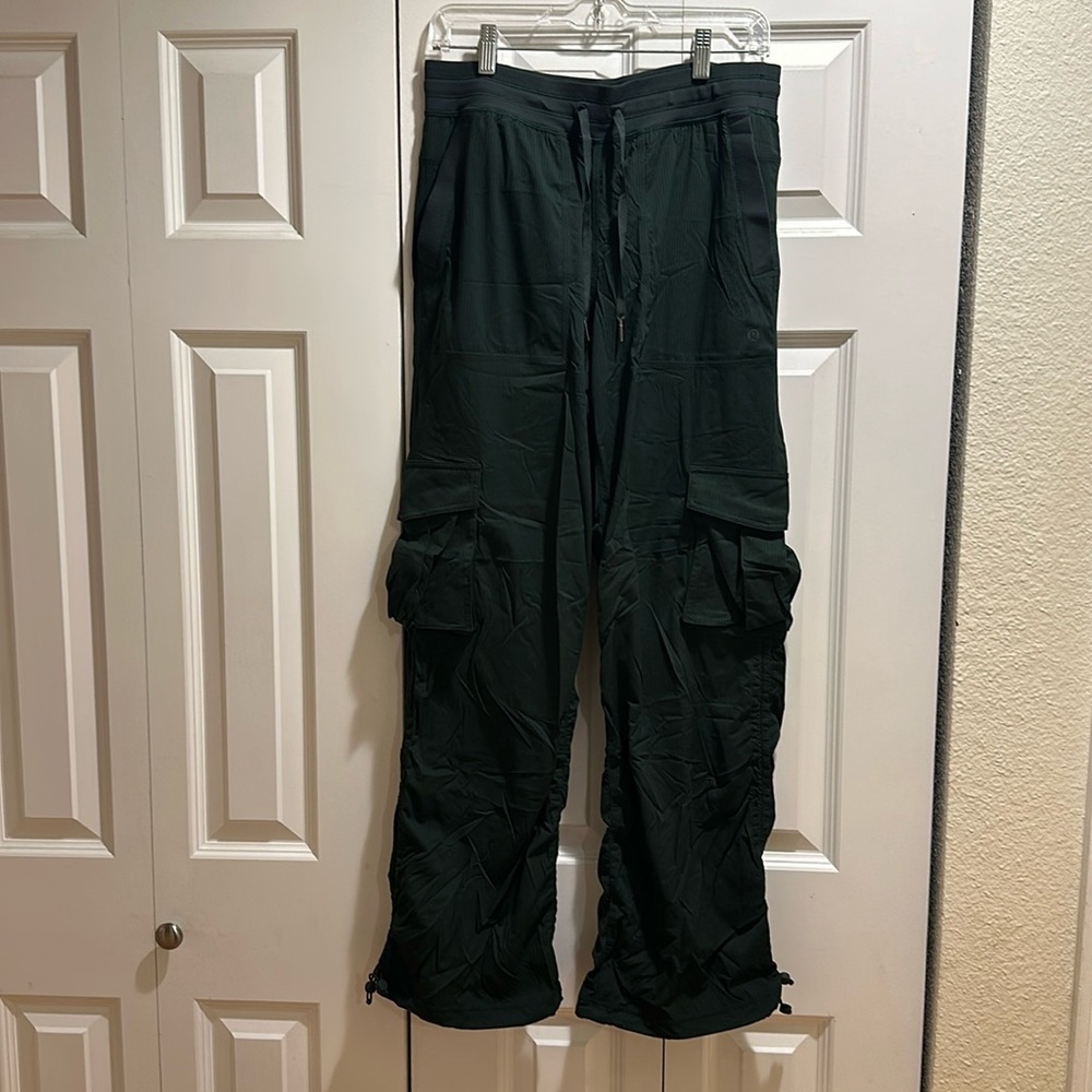 Lululemon Dance Studio Cargo Pant, size M